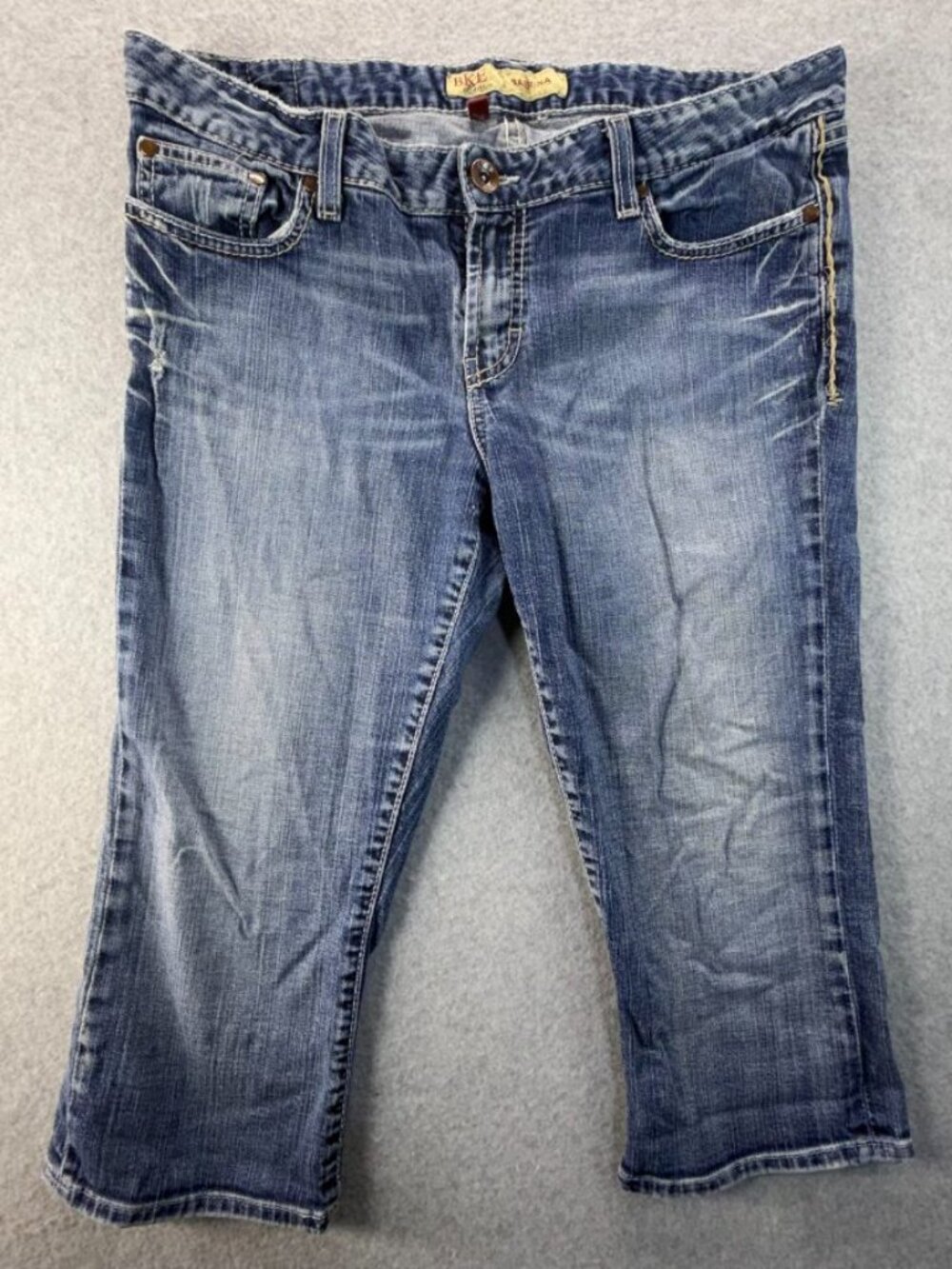 BKE Sabrina Denim Capri Jeans Womens Size 32 Medium Wash Stretch Cropped